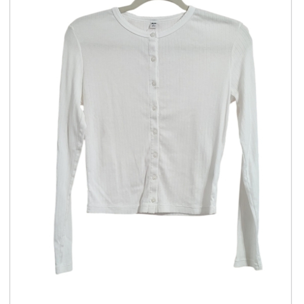 Uniqlo White Button-Down Long Sleeve Top